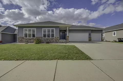 805 Yorktown Rd, Deforest, WI 53532