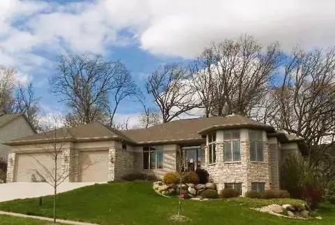 1409 Lynchburg Trl, Madison, WI 53718
