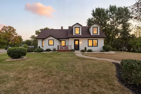 1903 S River Rd, Janesville, WI 53546