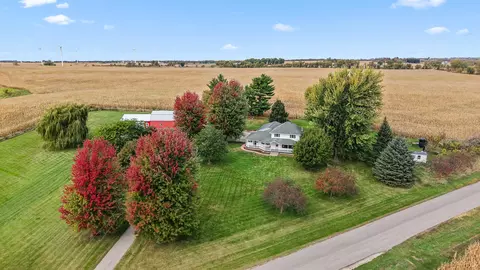 w390 Dillman Road, Randolph, WI 53956