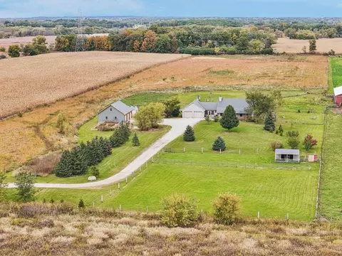 9776 W 7 Mile Rd, Franksville, WI 53126