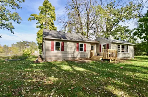 2910 W Bass Creek Rd, Beloit, WI 53511