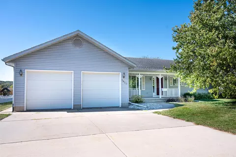 1920 Blue Mounds St, Black Earth, WI 53515
