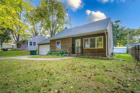 1085 Carol Ave, Ripon, WI 54971
