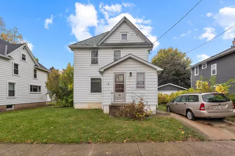 410 E Mill St, Beaver Dam, WI 53916