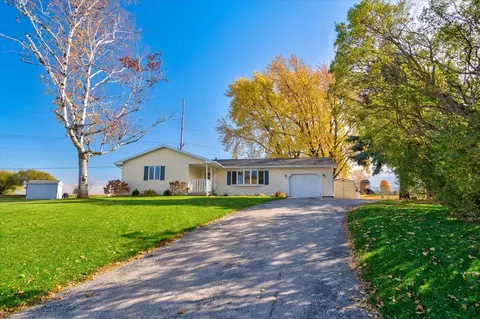 505 Natchez Ct, Deforest, WI 53532