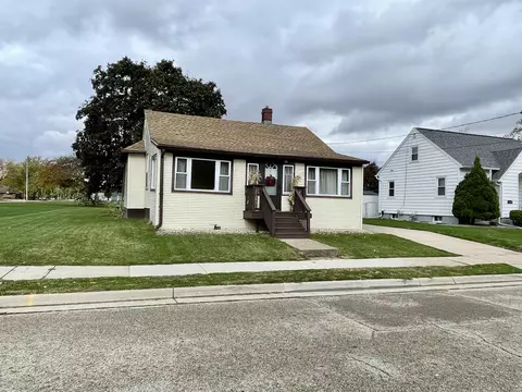 1718 Linden Ave, Janesville, WI 53548