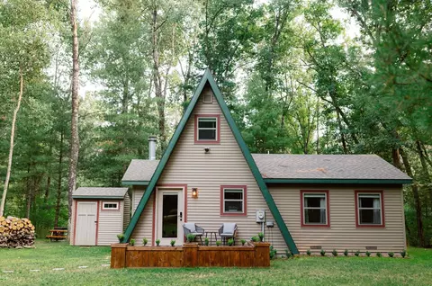 1894 W 16th Ave, Friendship, WI 53934