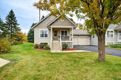 223 Larkspur Ct, Sun Prairie, WI 53590