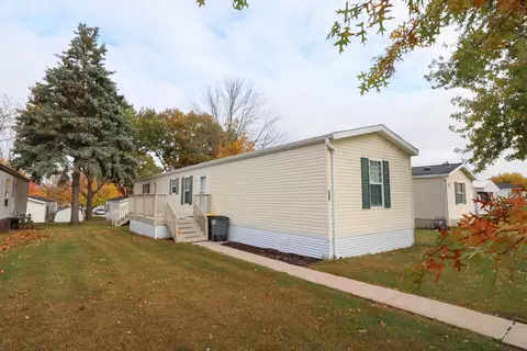 758 Ulman St, Onalaska, WI 54650