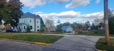 603 Walnut St, Baraboo, WI 53913
