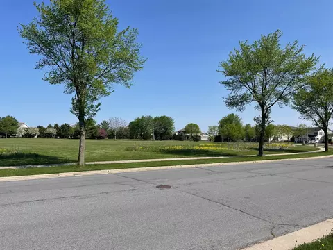 237 Wyalusing Dr, Madison, WI 53718 photo 8