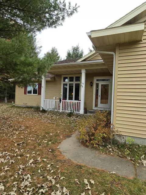 1129 Gale Ave, Wisconsin Dells, WI 53965