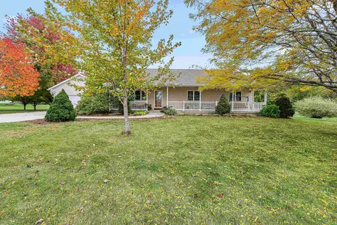 w9179 Sunset Bay Drive, Beaver Dam, WI 53916