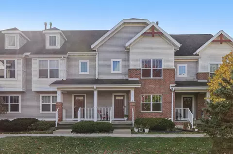 709 Cricket Ln #2, Middleton, WI 53562