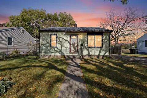 1505 Harvey St, Beloit, WI 53511