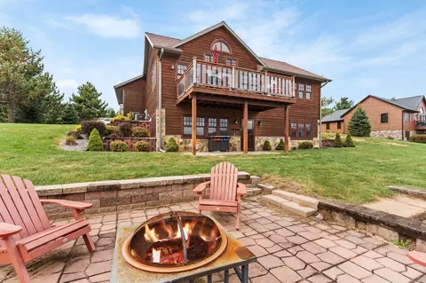 n7634 North Stone Gate Drive, New Lisbon, WI 53950