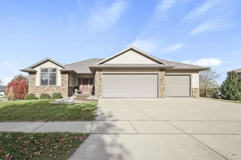 1154 Leslie Dr, Edgerton, WI 53534