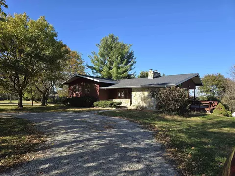 1906 County B Rd, Platteville, WI 53818