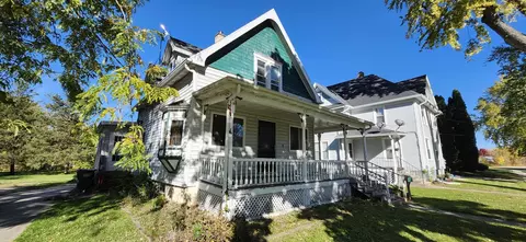 144 Waterloo St, Columbus, WI 53925