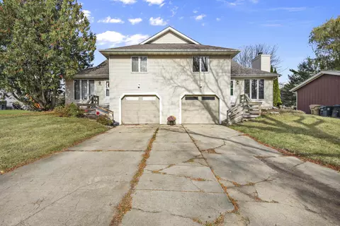 7230-7232 Tempe Dr, Madison, WI 53719