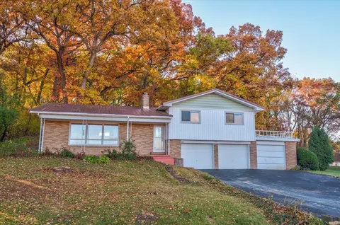 3187 Siggelkow Rd, Mcfarland, WI 53558