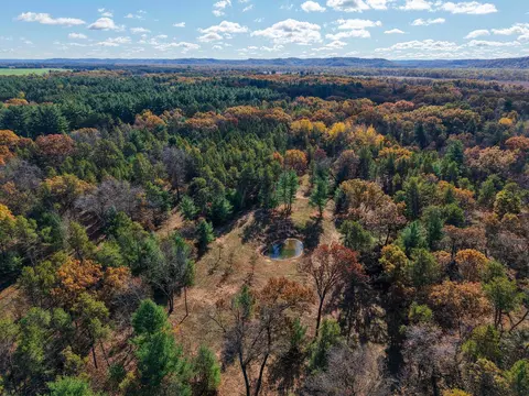 000 Highway 14, Spring Green, WI 53588