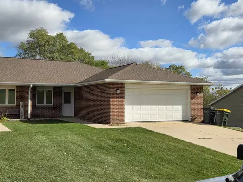 1939 Foxmoor Dr, Fennimore, WI 53809