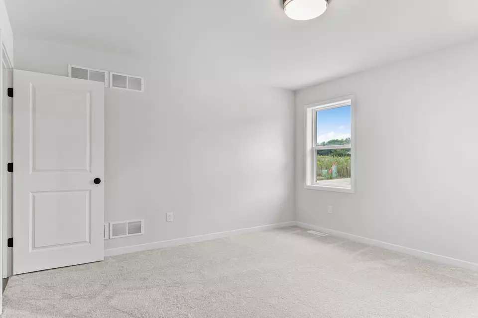 Bedroom - 529 Prestige Ct, Edgerton, WI 53534 photo 5 of 7
