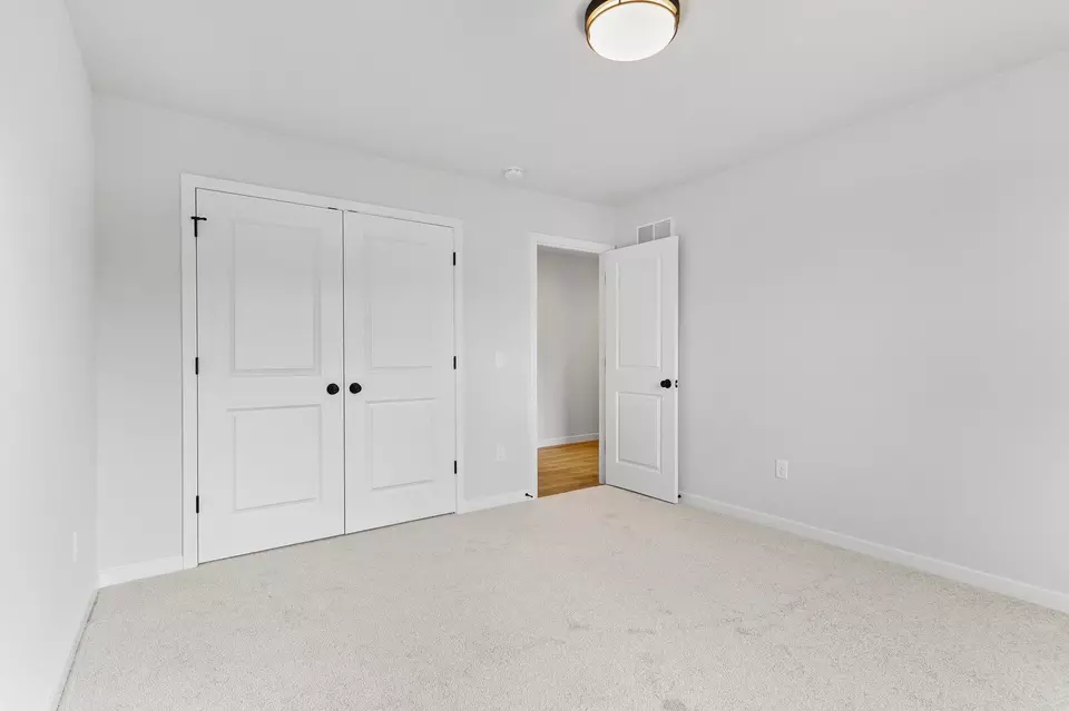 Bedroom - 529 Prestige Ct, Edgerton, WI 53534 photo 3 of 7