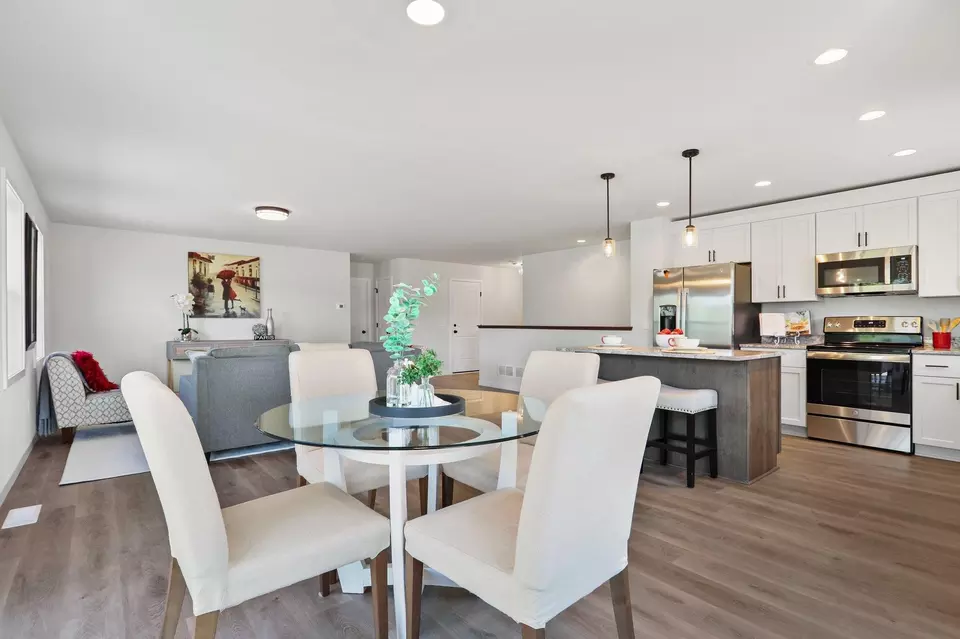 Dining - 529 Prestige Ct, Edgerton, WI 53534 photo 2 of 3