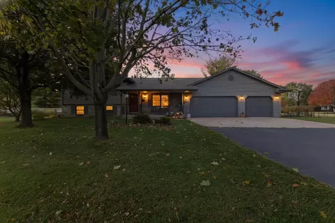 5237 N Grandeur Dr, Milton, WI 53563