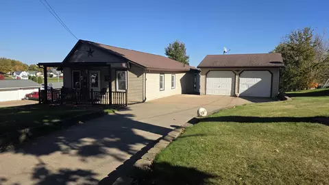 304 S Jackson St, Lancaster, WI 53813