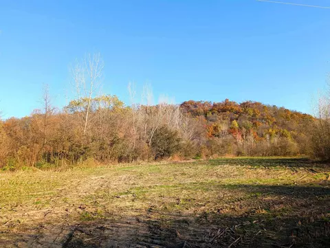 000 Millville Hollow Rd, Mount Hope, WI 53816