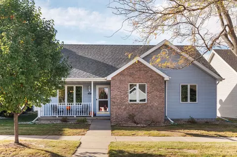 430 Cherry Hill Dr, Madison, WI 53717