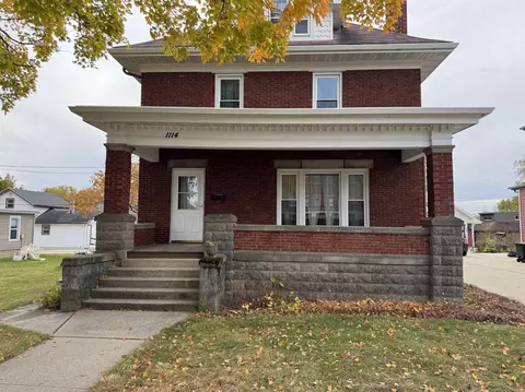 1114 10th St, Monroe, WI 53566
