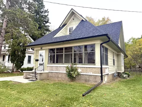 307 S University Ave, Beaver Dam, WI 53916