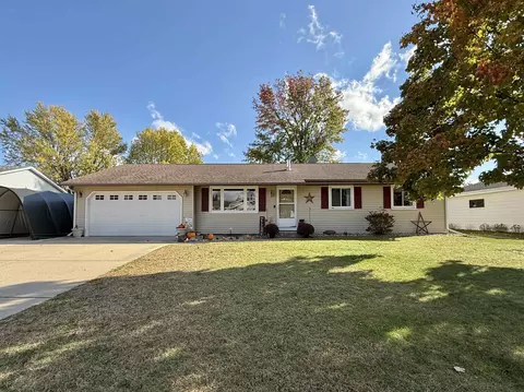 3217 Turnberry Dr, Janesville, WI 53548