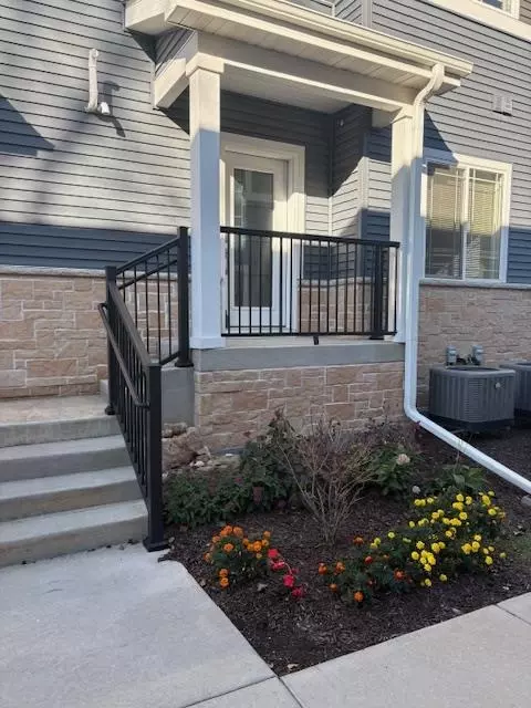 1965 N Windsor Ave, Cottage Grove, WI 53527