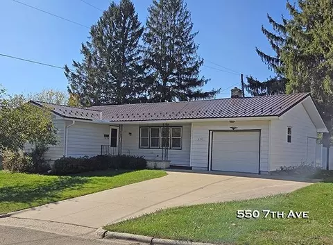 550 7th Ave, Platteville, WI 53818