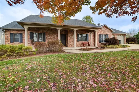801 Haskel Ct, Stoughton, WI 53589