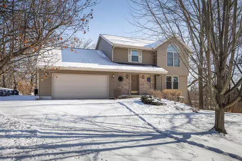 1506 Winchester Pl, Janesville, WI 53548