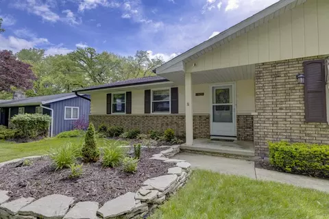 3109 Ashford Ln, Madison, WI 53713