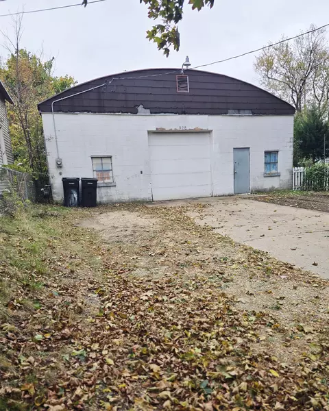 928 Harvey St, Beloit, WI 53511