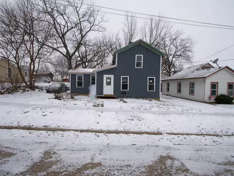 715 17th Ave, Monroe, WI 53566