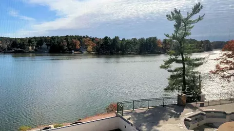 350 E Hiawatha Dr #212, Wisconsin Dells, WI 53965