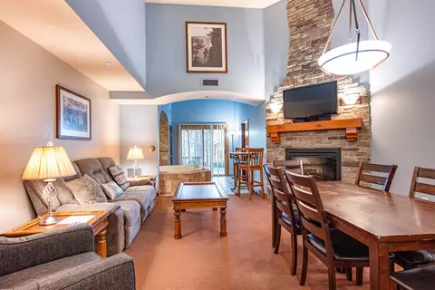 2411 River Rd #2145, Wisconsin Dells, WI 53965