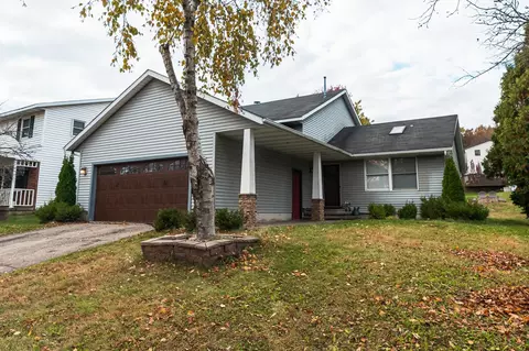 2930 Muir Field Rd, Madison, WI 53719