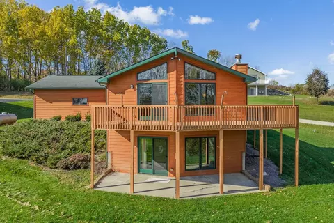 e4437 Loon Court, La Valle, WI 53941
