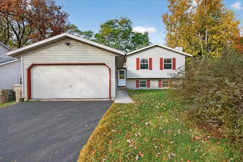 2802 Wayland Dr, Madison, WI 53713